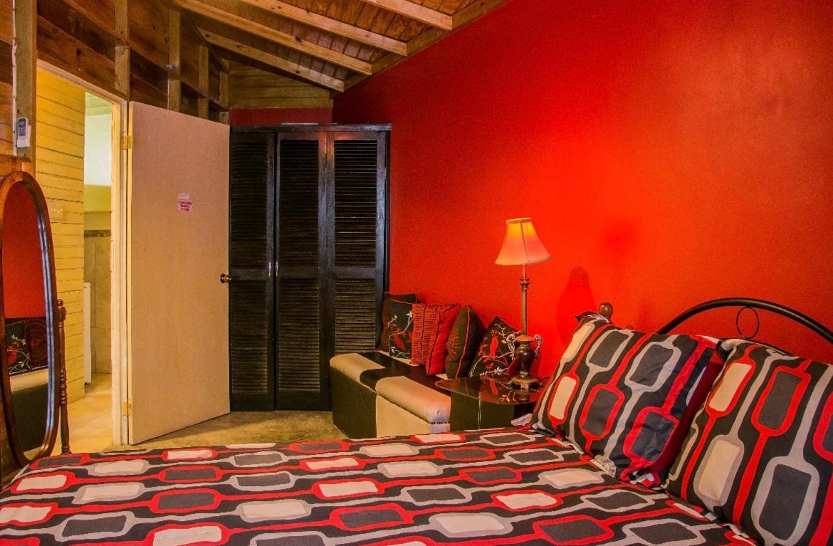 One32 Guest House كينغستون المظهر الخارجي الصورة